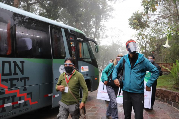 Bus de: Machu Picchu a Aguas Calientes (One Way)