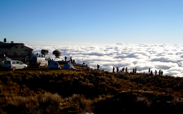 MIRADOR DE TRES CRUCES DE ORO PAUCARTAMBO