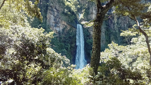 ¿DONDE QUEDA LA CATARATA ILLAPANI?